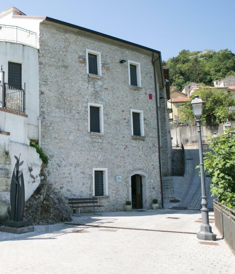 Ostello Della Gioventu Massimo Troisi Oliveto Citra Εξωτερικό φωτογραφία